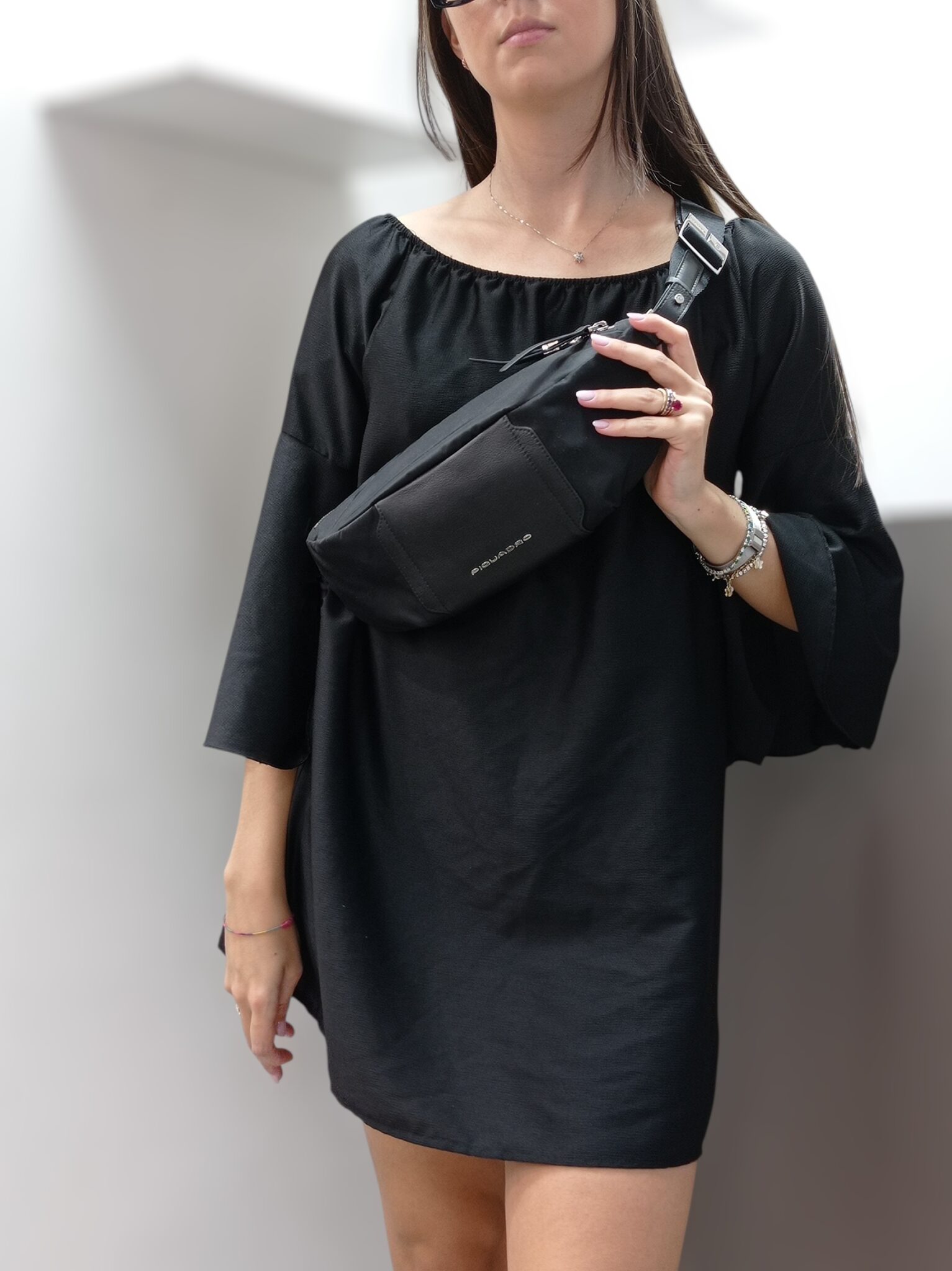 Marsupio Unisex Nero – Leggero E Impermeabile – Cinghia Regolabile – 3 Modalità Di Trasporto